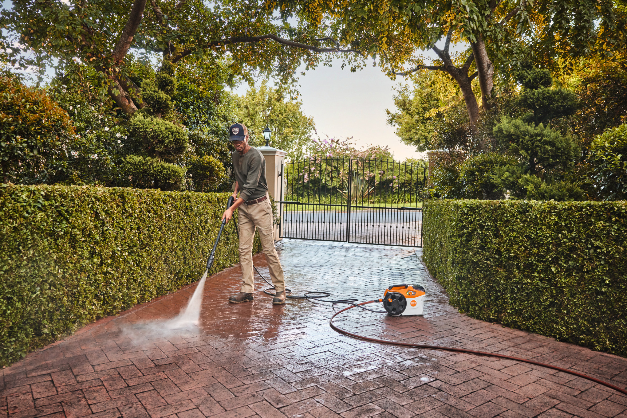 REA 100 PLUS without battery and charger